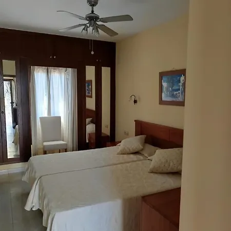 La Aulaga 75, 55 Caleta De Fuste